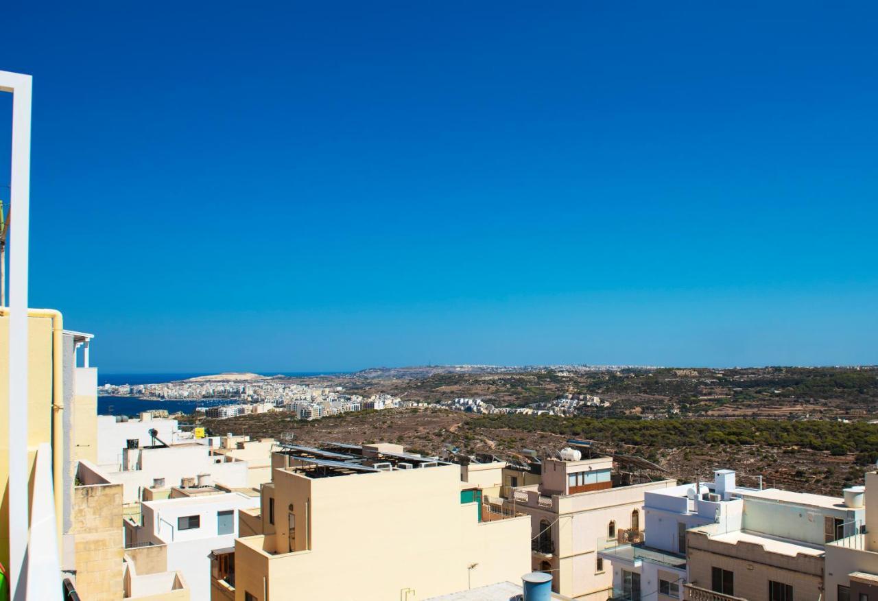 Summer Breeze Apartment With Panoramic Terrace - By Getawaysmalta Mellieha Exterior photo